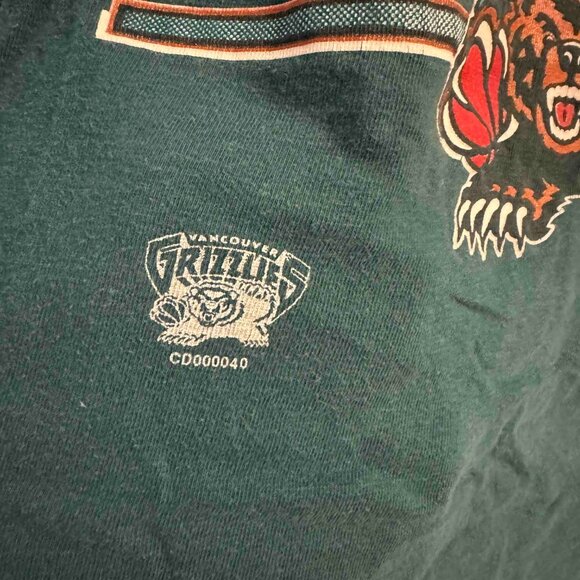 vintage 90s Vancouver Grizzlies NBA graphic tee size small - Picture 2 of 7
